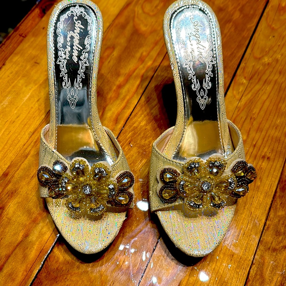 Angeline gorgeous pale yellow with brown stones